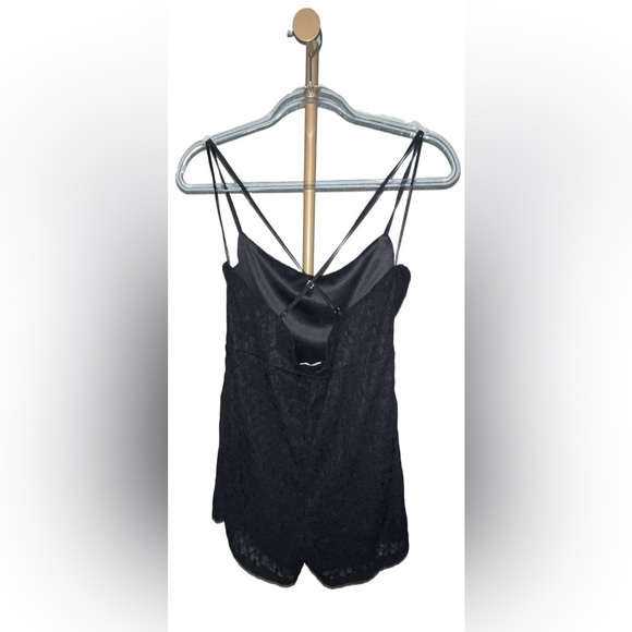 NWT Le Lis Black Lace Open Back Micro Romper / Bodysuit Romper Size Large - Picture 14 of 15